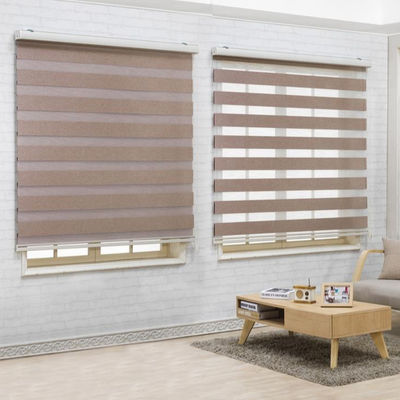 Tipo di alluminio anti materiale uv dell'hotel della stecca 610gsm del poliestere del PVC delle tende 60mm