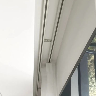 Motore motorizzato di alluminio piegante ondulato silenzioso di WifiTuya della pista della tenda dello Smart Home per la camera da letto