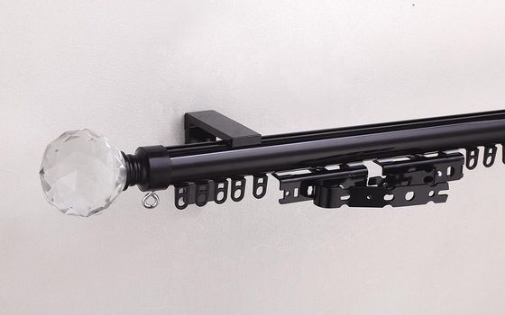 Tenda di alluminio Pali, pista del metallo di Crystal Finials Single Whole Set di colore bianco nero