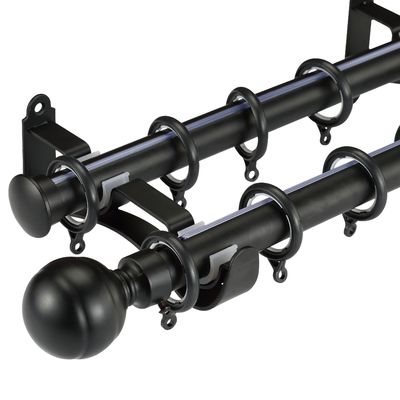 Il metallo adatto decorativo delle tende del tubo di acciaio inossidabile della finestra raddoppia le aste della tenda nere di colore