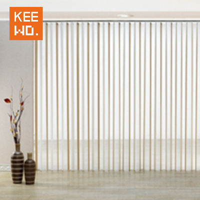 Il verticale puro della finestra del tessuto acceca con stile moderno minimalista