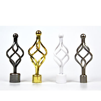Finials decorativi della corona per le aste della tenda durevoli con il trattamento di placcatura della pittura