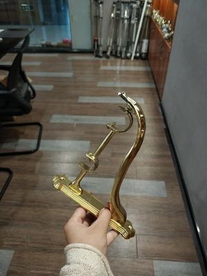 la tenda dell'ABS di 28/19mm inquadra la Cina Mate Adjustable Pole Curtain Rod che la parete aggancia il sostegno DI ALLUMINIO del ferro