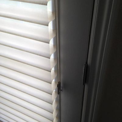 Ciechi eleganti puri dell'interno della La di Shangri per il salone della camera da letto