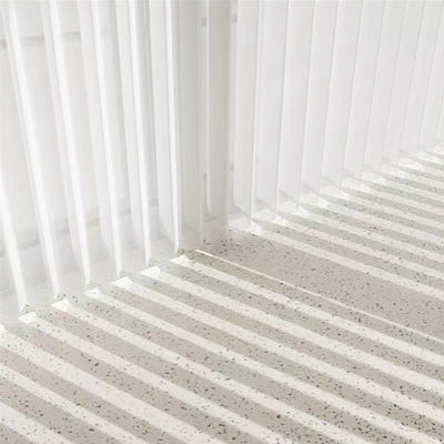 Materiale moderno verticale del poliestere di stile dei ciechi di finestra del PVC di blackout manuale