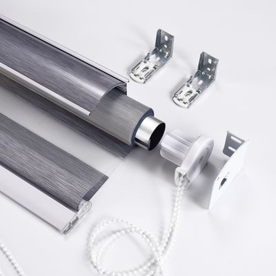 Stile intelligente della zebra di doppio strato dei ciechi di finestra di notte di giorno con controllo astuto