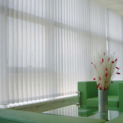 Il verticale verticale verticale della tenda di sogno elettrica acceca la tenda bianca di blackout dal pavimento al soffitto della finestra del salone