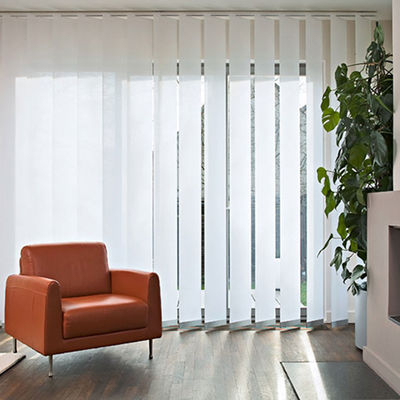 Il verticale dei drappi acceca la tenda di sogno dei ciechi di blackout del salone della camera da letto dell'ufficio della divisione elettrica verticale del balcone